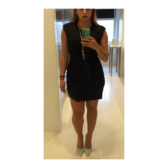 Elizabeth & James Ruched Dress - Picture 4 of 7